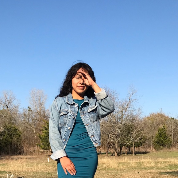 Meet your Posher, Rosario - Picture 1 of 1